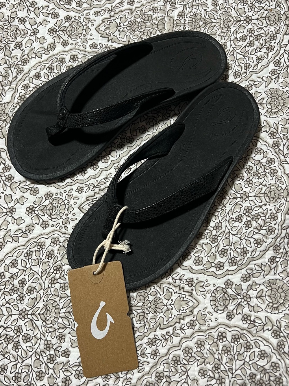NWT Olukai Kulapa Kai Flip Flops Size 6